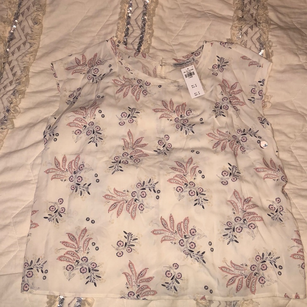 NWT Abercrombie & Fitch top